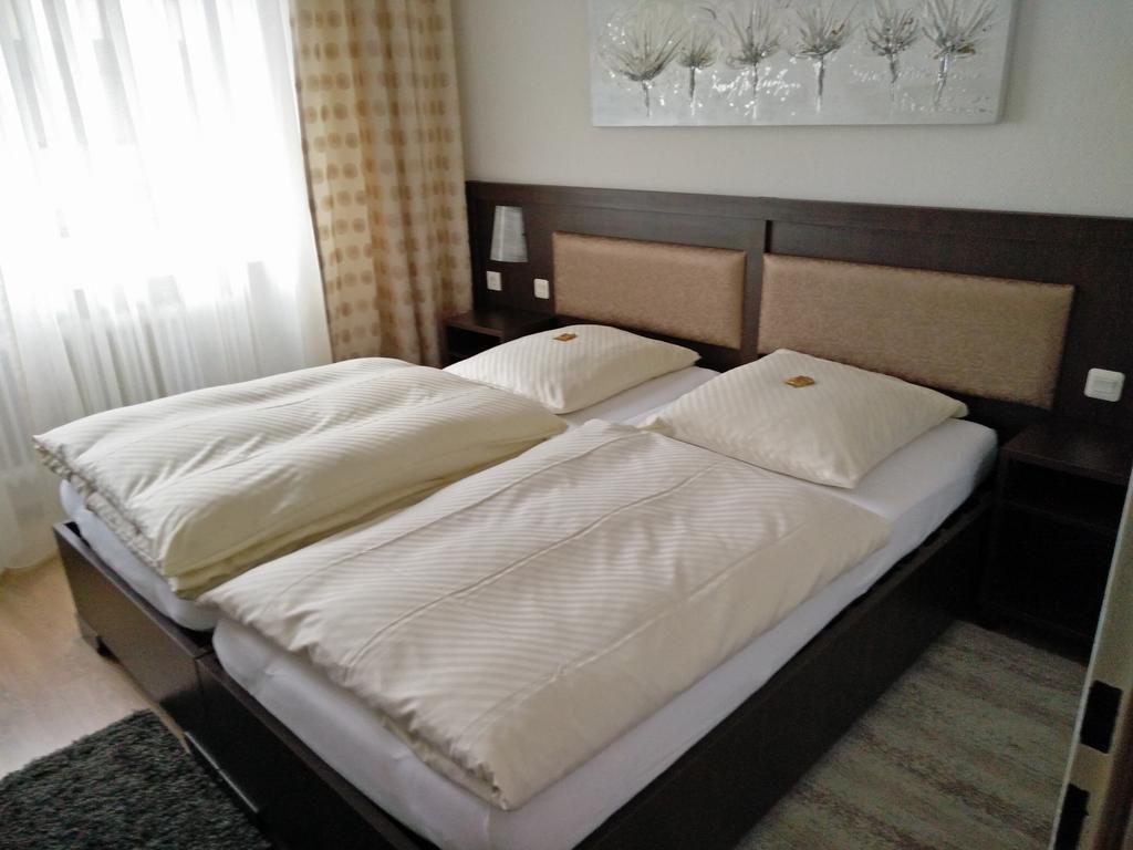 Hotel Alfa Neu-Isenburg Quarto foto